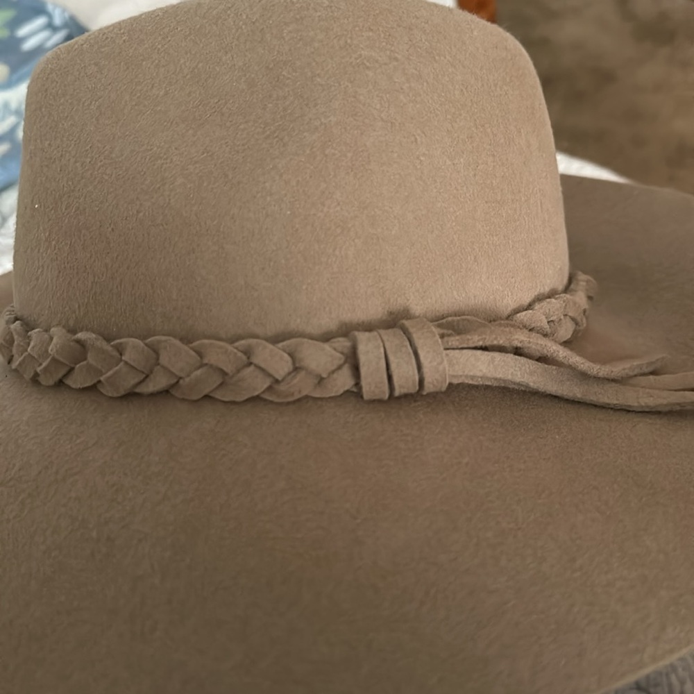 CC wool hat - Picture 2 of 4